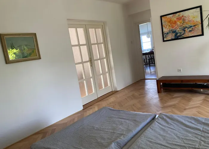 Hanspaulka Apartment
